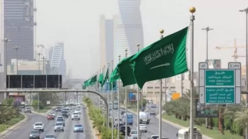هكذا يستفيد المقيمون في السعودية من الغاء نظام الكفالة