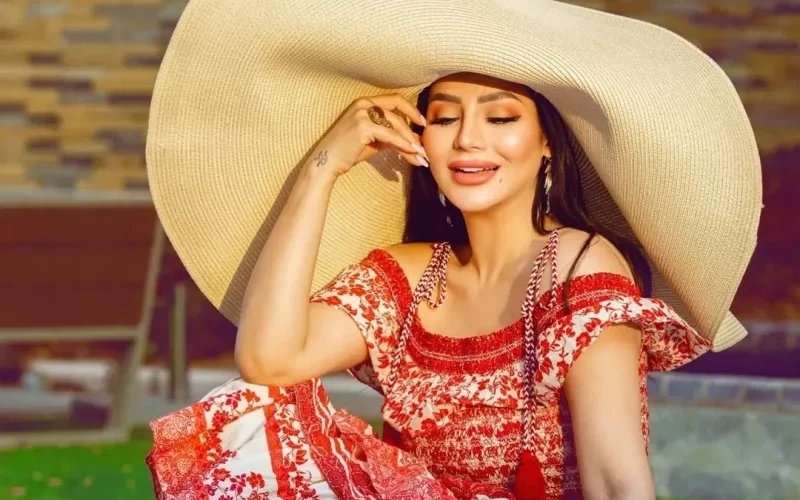 تسريب مقطع من حفل ملكي في البحرين يظهر الاعلامية السعودية لجين عمران وهي تقوم بتصرفات فاضحة