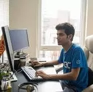 هذا هو اليمني الذي يمتلك احد اكبر شركات الانترنت في الصين