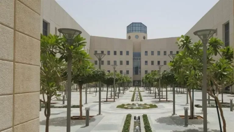 التعليم تعلن تطبيق هذه العقوبات الجديدة على أي طالب يتغيب بدون عذر بداية من اول اسبوع دوام