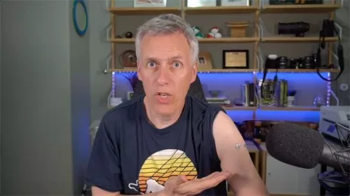 هذا هو سبب انجذاب المعادن لجسم متلقي لقاح كورونا