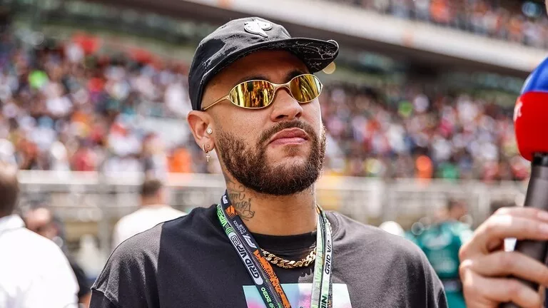 العجلان يكشف تفاصيل قنبلة كبيرة تهز الدوري السعودي وصفقة تتفوق على صفقة ضم رونالدو للنصر .