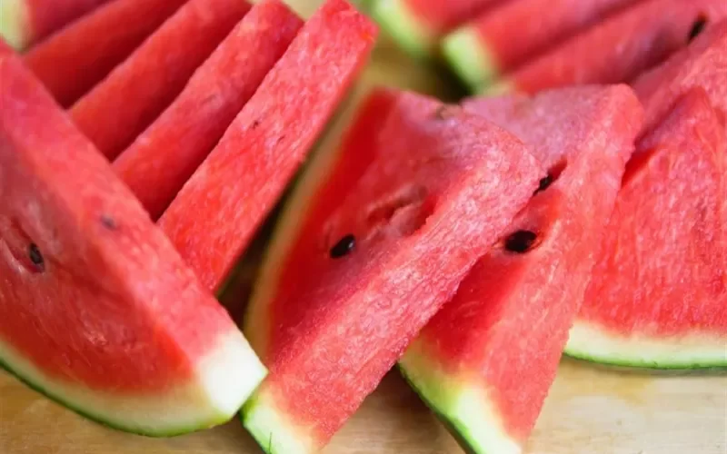 اغلي من الدهب.. كنز لا يعرفه الكثير داخل قشور البطيخ طول عمرنا بنرميها واحنا منعرفش أهميتها