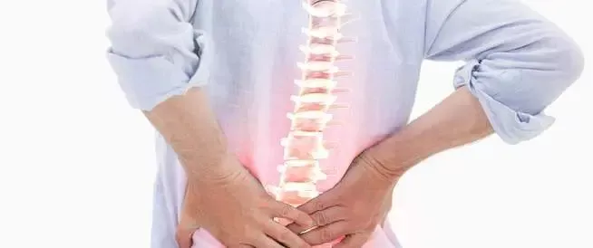 3 اشياء هي العدو المدمر لعامودك الفقري .
