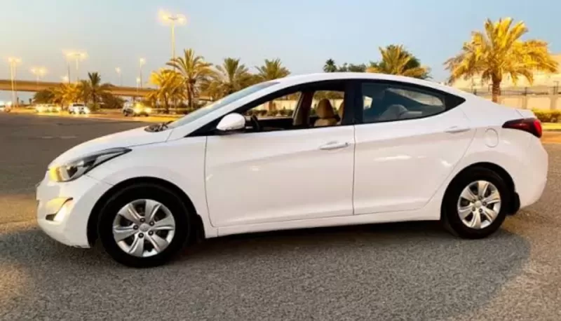 بعد انخفاض اسعارها .. اليكم افضل السيارات المسـتعملة في حراج الرياض وجدة في السعودية