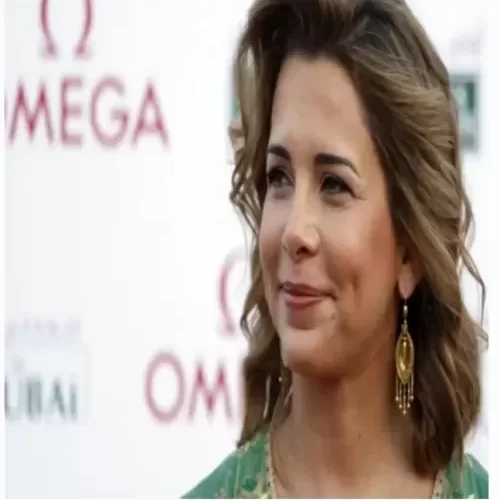 شاهد زوجة محمد بن راشد الملكية تظهر بصورة صادمة تفجر سخط الإماراتيين والخليجيين بسبب ما ظهر  من مفاتنها