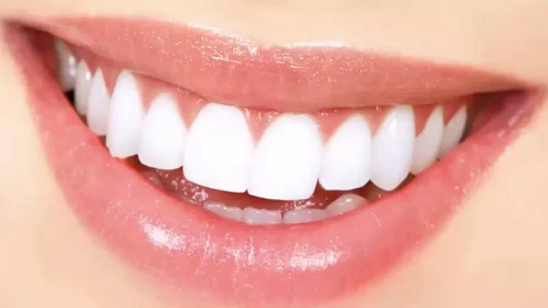 فيديو مدهش بدون طبيب اسنان ولا فرشاة ومعجون اجعل اسنانك بيضاء كاللؤلؤ وتخلص من التسوس والجير مع هذه العشبة السحرية