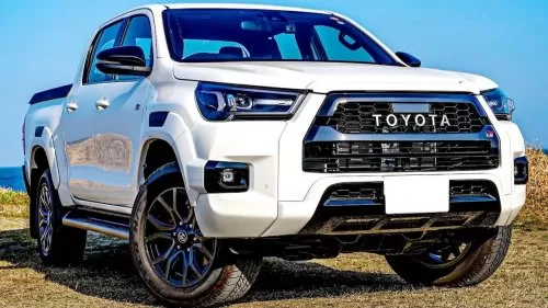 شاهد هذه الميزة المذهلة في تويوتا هايلكس 2023 الجديدة