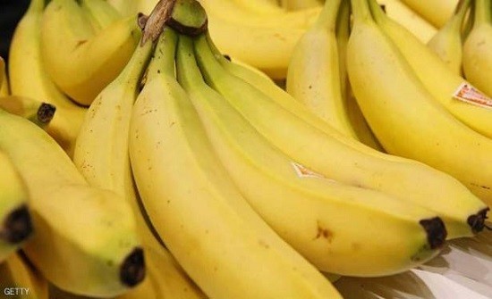“قد تكون مميتة”.. أطعمة يمنع تناولها مع الموز