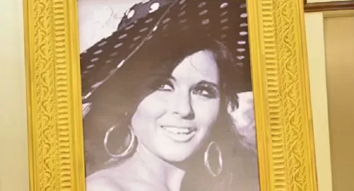 تسجيلات صوتيه لعبد الحليم حافظ تكشف عن اسم زوجته السرية .. فيديو