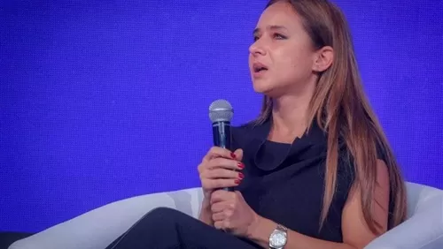 تسريب صورة لنيللي كريم وهي في حضن ممثل شهير تتسبب في أزمة كبرى .. الوسط الفني مصدوم !!