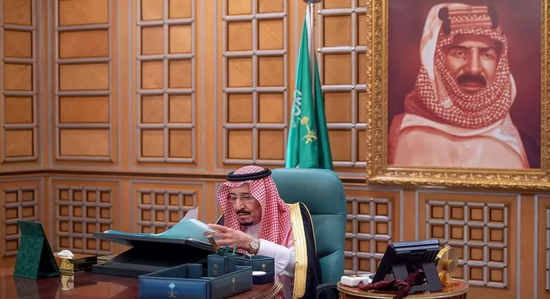 عاجل : مجلس الوزراء يزف نبأ سارَّ للمواطنين والمقيمين بعد موافقة الملك سلمان| والخدمات المقدمة !