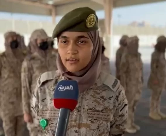الفيديو الكامل للمجندات والظابطات الجديده في السعودية الذي انتشر في مواقع التواصل الليله