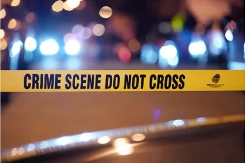 فيديو مروع لشاب يذبح والدته في السوبر ماركت امام الجميع دون ان ينقذها احد