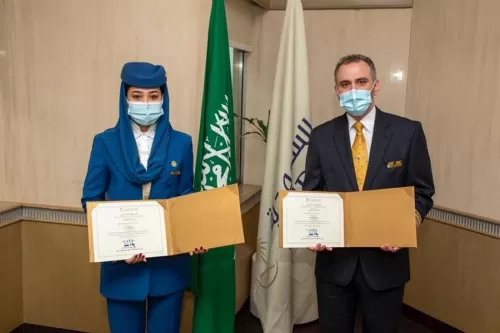 رجل أعمال يحكي قصص صادمة وقعت له على رحلات الخطوط الجوية السعودية