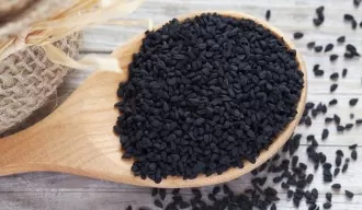 فوائد خارقة لحبة البركة عند تناولها بهذه الطريقة على الريق