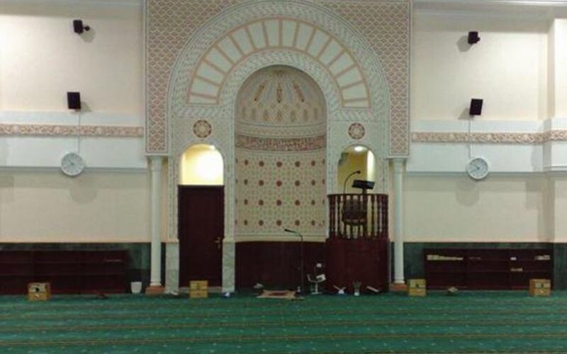 تفاصيل القرار السعودي بإغلاق المساجد ومنع اقامة الصلوات فيها