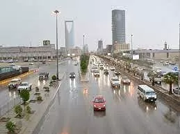 أرصاد السعودية تحذر من هطول أمطار غزيرة في 3 مناطق خلال الساعات المقبلة
