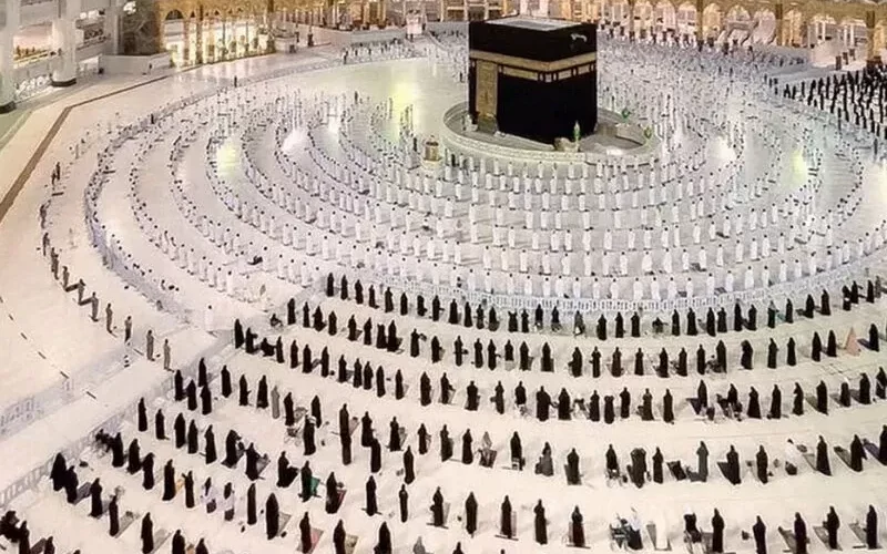 هذا هو المكان المخصص للمعتكفين في المسجد الحرام وشروط السماح لهم بالدخول والخروج منه