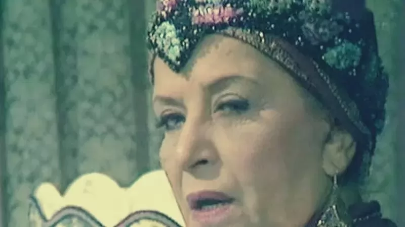 فنانة مصرية شهيرة خدعت زوجها كان يعتقد انها مسلمة لكنها كانت مسيحية والمفاجئة  في طريقة دفنها الغريبة