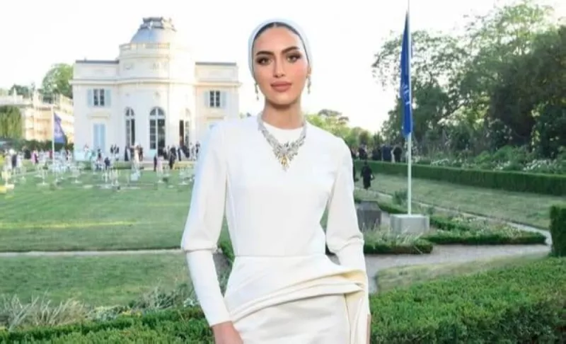 مشهورة سناب يارا النملة تثير الجدل: أنا لست محجبة ولكني محتشمة – صور