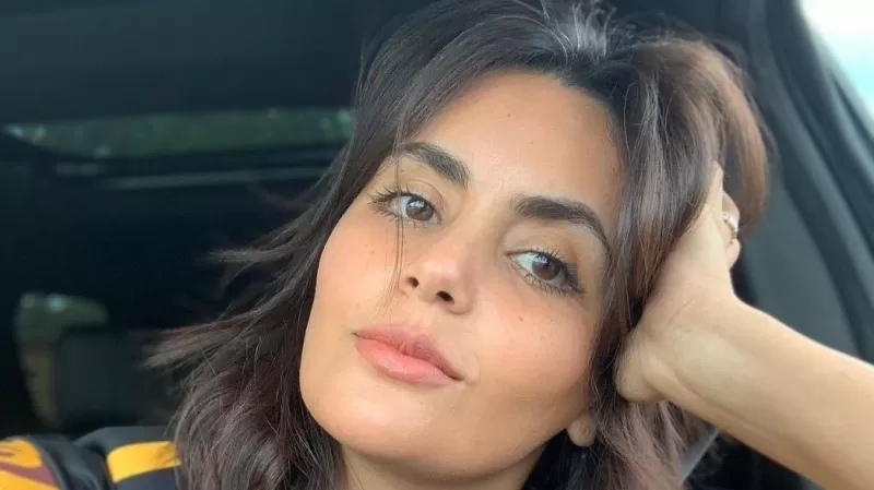 شاهد مشهورة سعودي تنشر فيديو فاضح لها في احضان عشيقها