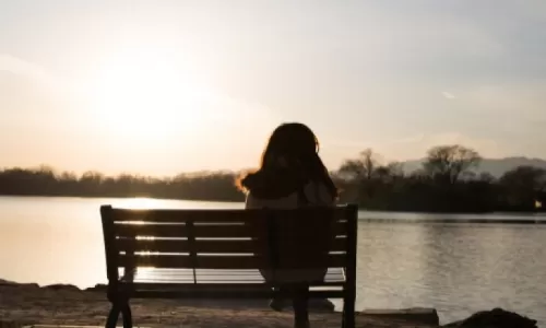 هذا ما يفعله الحزن بجسدك قبل النهاية المدمرة