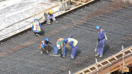 تفاصيل جديدة حول قرار وزارة الداخلية السعودية بترحيل العمالة اليمنية !!