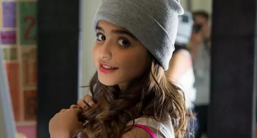 عودة الحرب بين حلا الترك ووالدتها بعد هدنة العيد والسجن بانتظارهما