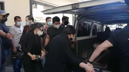 صورة صادمة لبنات سمير غانم دنيا وإيمي مع جثة والديهما