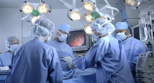 سعودية اصيبت بألم في المعدة وعندما اخذها اهلها للطبيب كانت الصدمة وهذا ما كشفه الطبيب لعائلتها