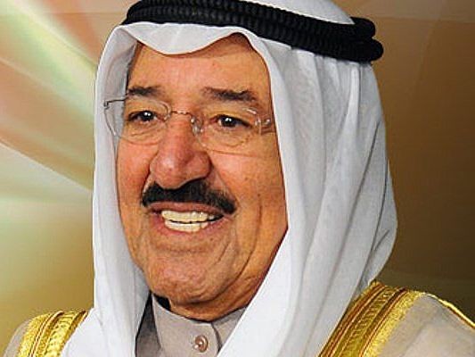 اكتشاف خيانة داخل الأسرة الحاكمة في الكويت أثناء مغادرة أمير البلاد للعلاج في أمريكا والمتهمان ضابط وشيخ ( تفاصيل )