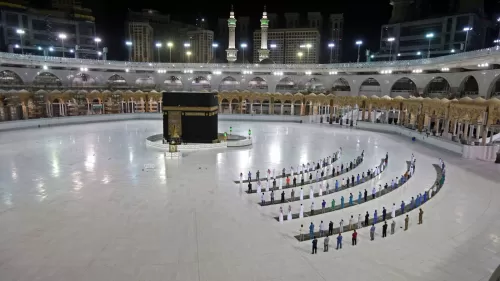 لأول مرة في التاريخ: قرار سعودي صادم بحق كل من يعمل في موسم الحج يثير الحزن والغضب