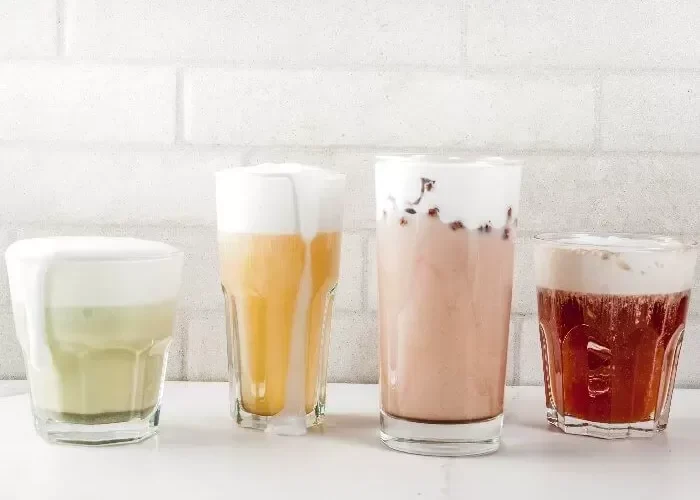 ما هو شاي الجبن؟ ما الذي يجعله فريد من نوعه؟