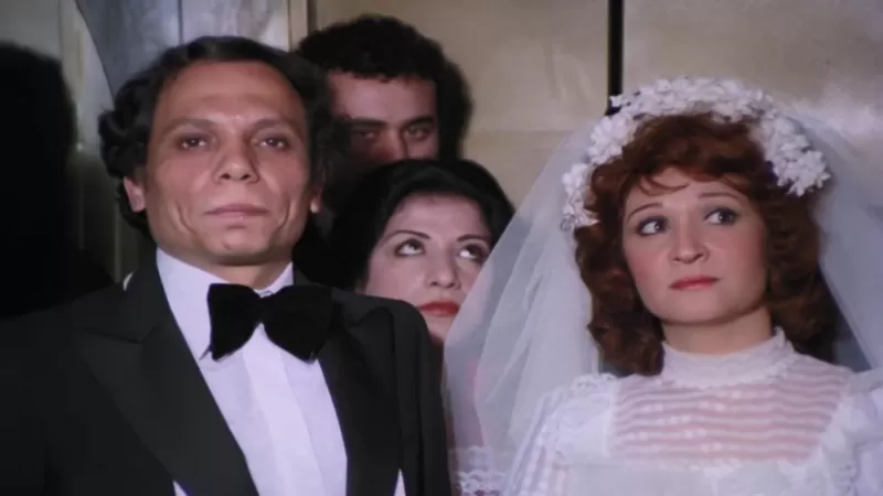 قصة مشهد رفضته ميرفت أمين مع عادل إمام لوقاحته وقبلت به هذه الفنانة بكل حب وترحيب.. والمفاجأة في السبب؟