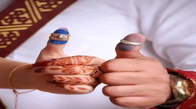 القصة الكاملة للفتاة اليمنية التي اشترطت على عريسها الزواج بها مع صديقتها في نفس الليلة