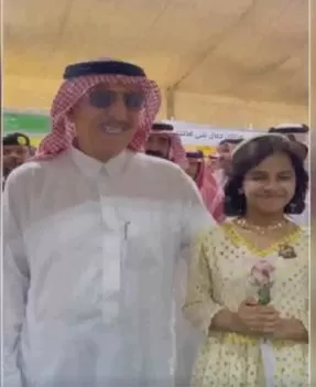 شاهد سرعه البديهه لطفله سعودية عندما مازحها أمير جازان