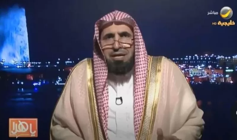 بالفيديو: رئيس هيئة الأمر بالمعروف في السعودية يشعل المملكة بهذه الفتوى الغريبة عن حد الردة