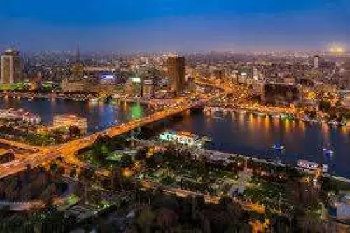 تفاصيل جديدة عن مسؤول يمني اعتدى بالساطور على زوجته أمام اطفاله والسفير مارم يتدخل لانقاذه من العدالة ويدفع قيمة الكفالة من اموال اليمنيين .. تفاصيل صادمة