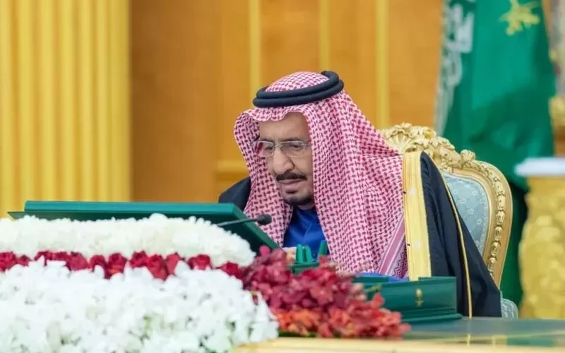 هل ينزل راتبين لمستفيدي الضمان بأمر الملك بأثر رجعي 1443؟.. الموارد البشرية تُجيب !