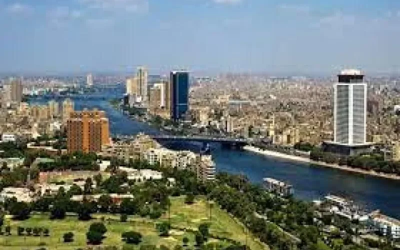 سفارة اليمن في مصر والسفير مارم يتدخلون لحماية مسؤول كبير حاول قتل زوجته وهو سكران وتسبب لها ببتر اعضاءها أمام أطفالها .. تفاصيل خطيرة