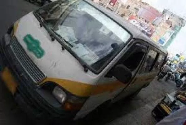 تفاصيل حادثة وفاة الفتاة التي قفزت من باص كان يسير بسرعة جنونية