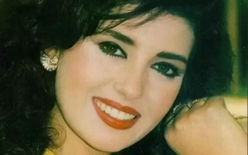 بعد 22 عامًا من الغياب .. فنانة مصرية شهيرة تخطف الأنظار في أول ظهور لها مع بناتها – شاهد الصور