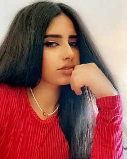 السعودية مودل آش ترقص بإثارة في ملهى ليلي !!