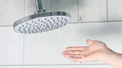 عادة خاطئة نفعلها بعد الاستحمام تسبب أمراضاً جلدية