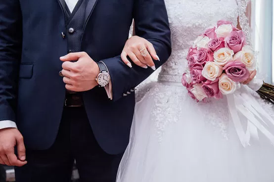 عروسة تسقط جثة هامدة في يوم فرحها امام عريسها وكل المعازيم ..وعندما تم الكشف عليها كانت المفاجأة الصادمة