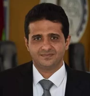 تفاصيل صادمة عن الدور القذر لمحلات الصرافة في التلاعب بالريال وسحق اليمنيين تحت قبضة الفقر والجوع .. معلومات وارقام