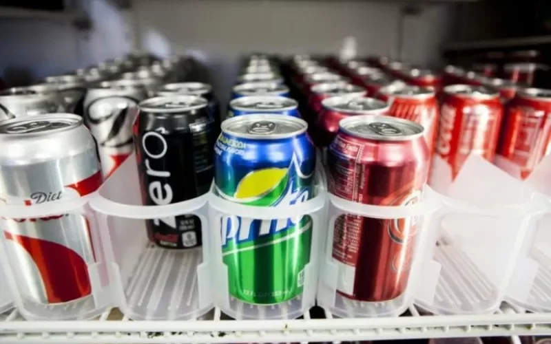 تعرف على المشروبات الغازية الموجودة في السعودية والتي تحتوي المواد المسرطنة التي اعلنت عنها منظمة الصحة العالمية اليوم!