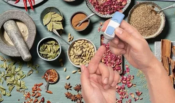 العشبة المذهلة تخفض نسبة السكر في الدم بسرعة كبيرة وتقلل تأثيرات الأنسولين الضارة..