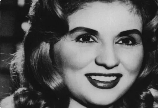 كشف . أسرار قتل شقيق الفنانة صباح لوالدته وعشيقها عندما وجدهما على السرير وكيف تم دفنها ومفاجأة في رد الشحرورة